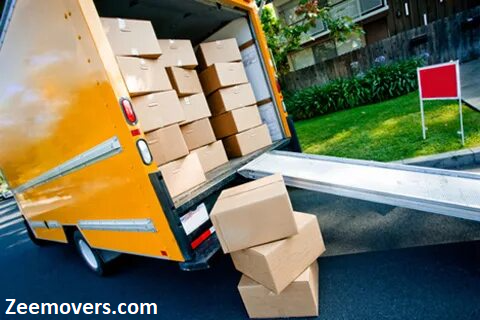 Zeemovers offers expert packing and unpacking services in Dubai. Let us handle the details while you focus on your new beginning. Book now!