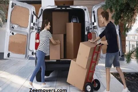 Discover seamless moving and shifting solutions by Zeemovers in Deira Dubai. Expert assistance for a stress-free relocation. Click now!